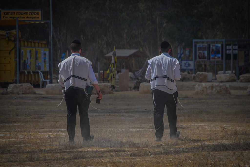 תושבי עמנואל בסיור בעוטף עזה