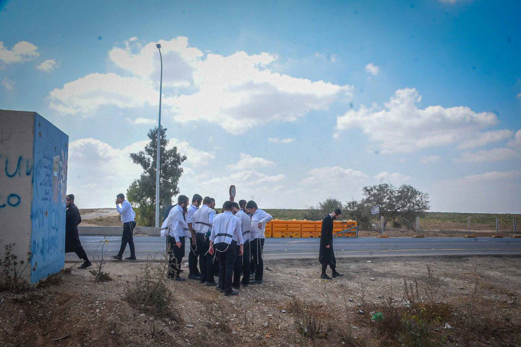 תושבי עמנואל בסיור בעוטף עזה