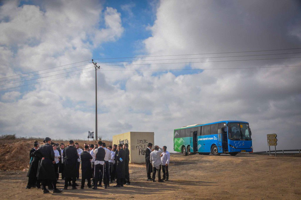 תושבי עמנואל בסיור בעוטף עזה