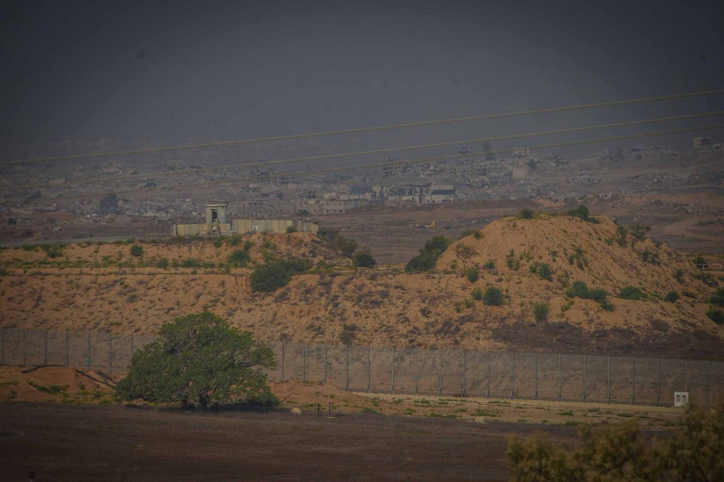 תושבי עמנואל בסיור בעוטף עזה