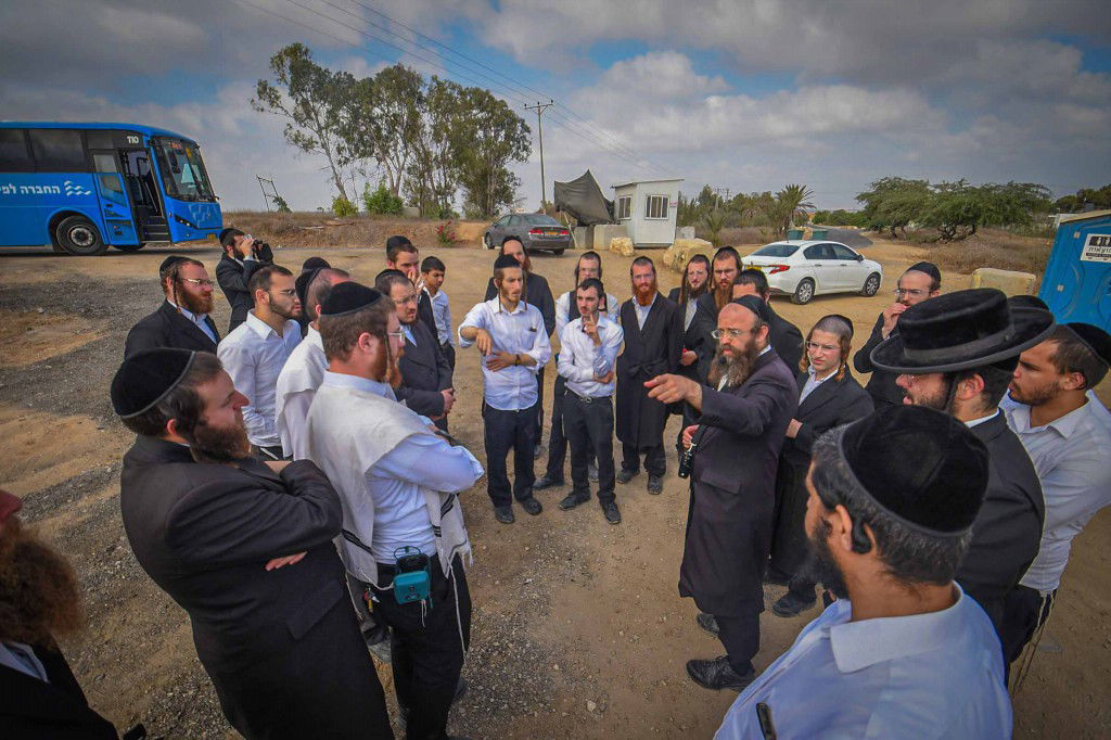 תושבי עמנואל בסיור בעוטף עזה