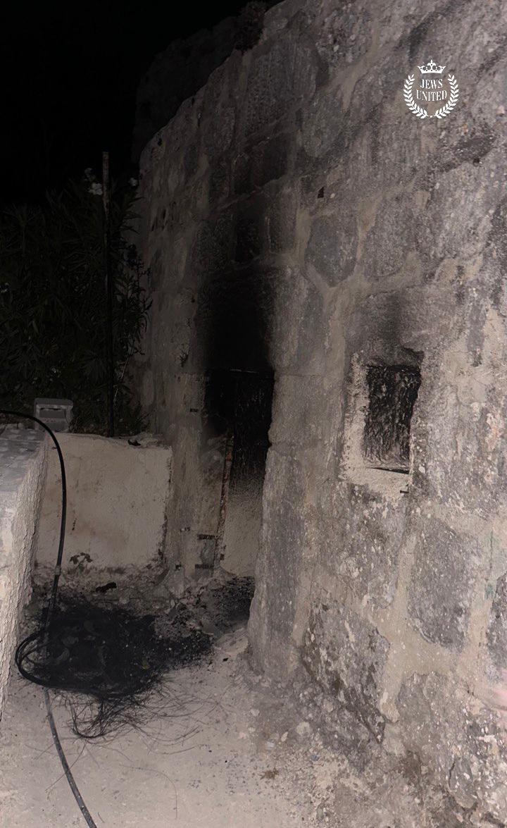 "ביזיון והשפלה" | מחריד: בקבוקי תבערה הושלכו למערת שבעים הזקנים