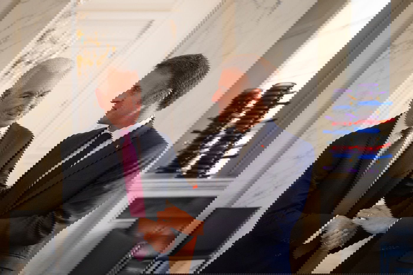 קושנר ומקרון בימים טובים יותר