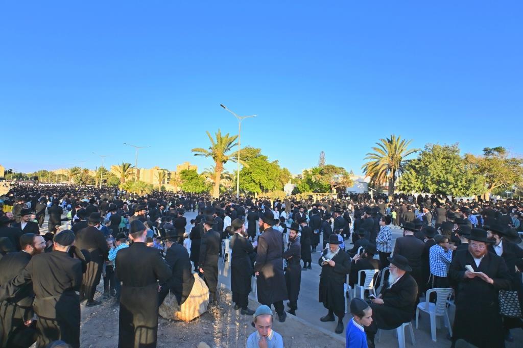 עצרת תפילה לביטול גזירת הגיוס בערד