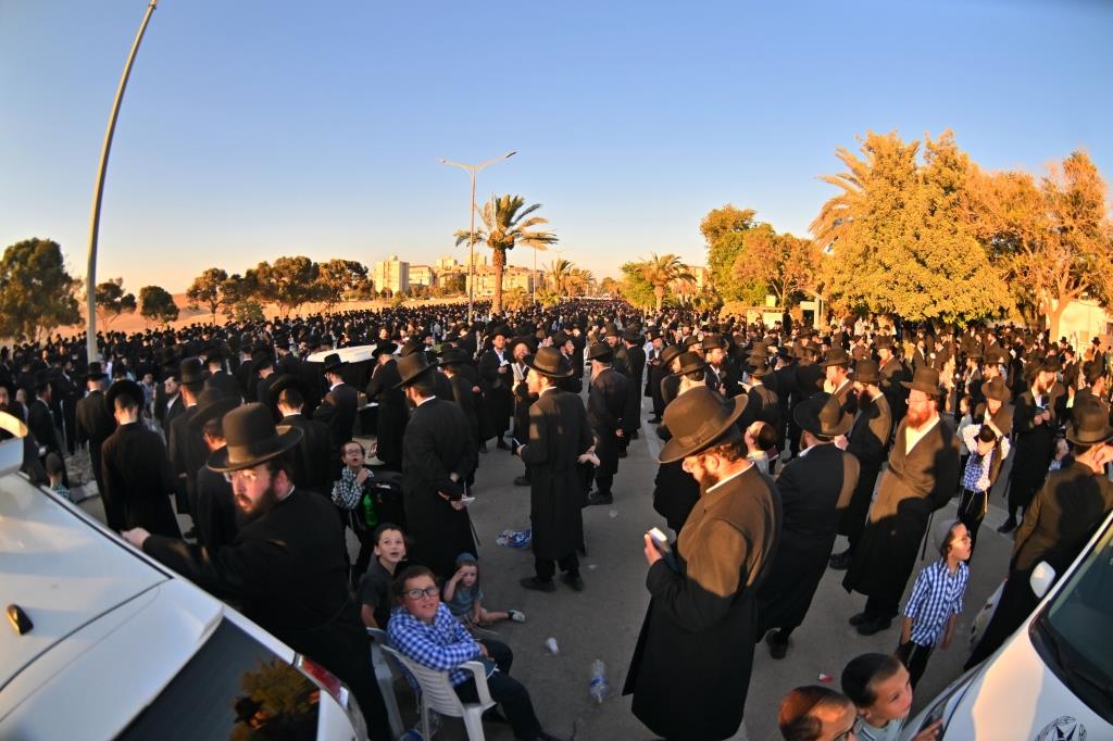 עצרת תפילה לביטול גזירת הגיוס בערד