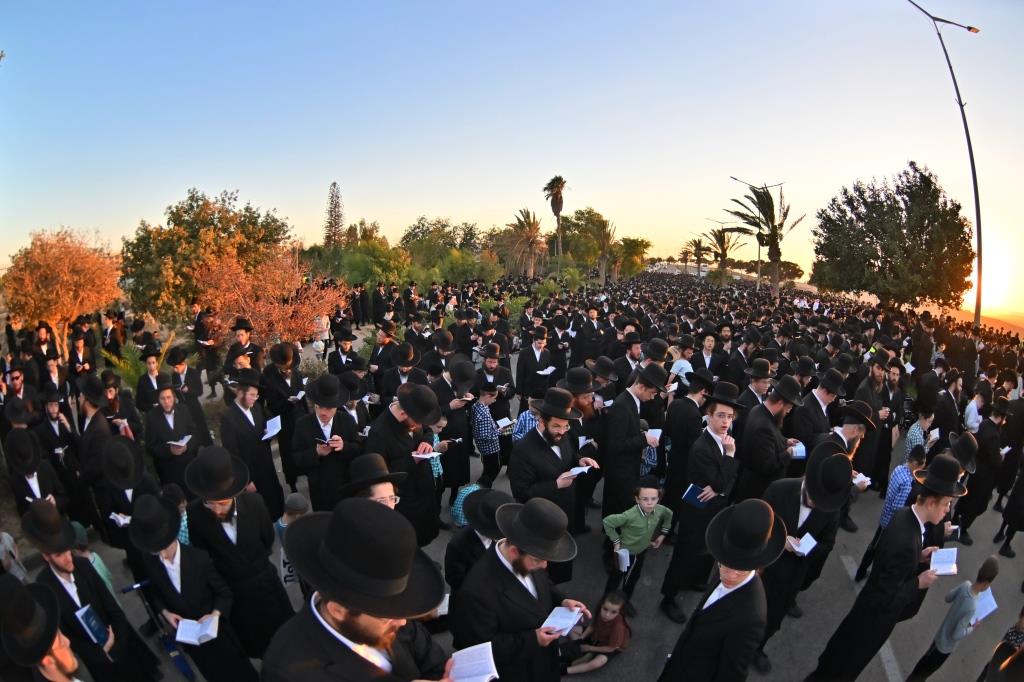 עצרת תפילה לביטול גזירת הגיוס בערד