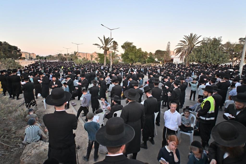 עצרת תפילה לביטול גזירת הגיוס בערד