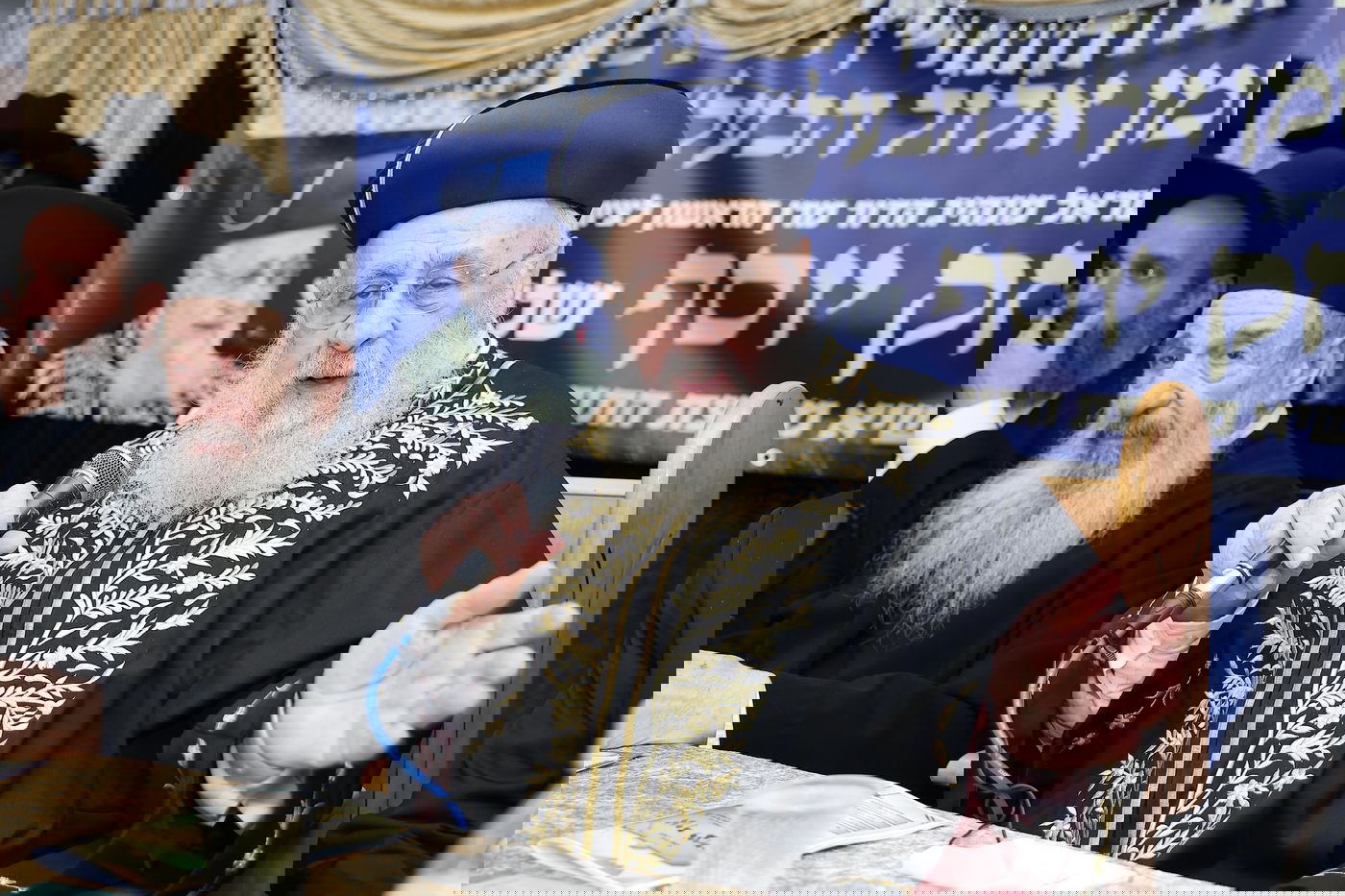 הראשל"צ הגר"י יוסף בשיחה בביהמ"ד 'ישועה ליהודה'