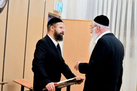 פתיחת הזמן בישיבת המתמידים