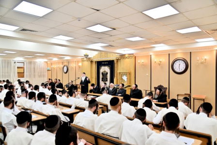 פתיחת הזמן בישיבת המתמידים