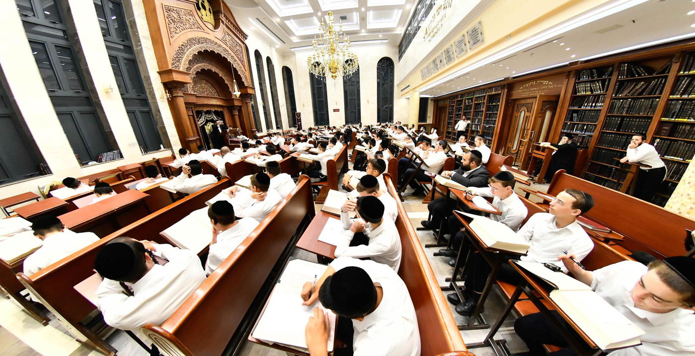 פתיחת הזמן בישיבת גאון יעקב