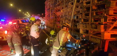 "הרכב התרסק מתחת למשאית": תאונה קטלנית בכביש 6, הנהג נהרג