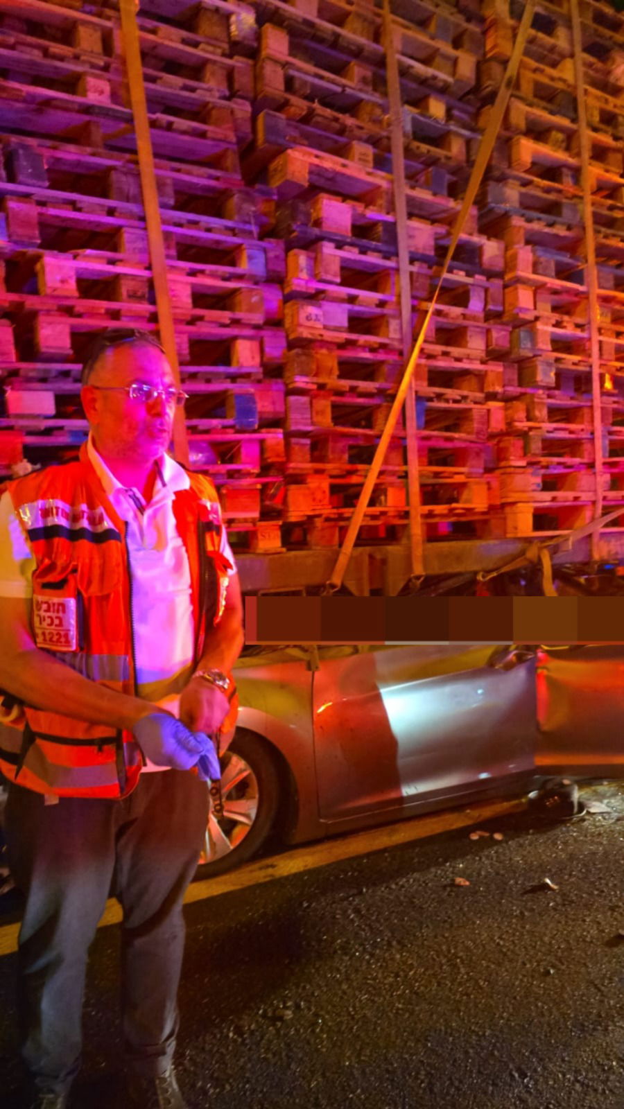 "הרכב התרסק מתחת למשאית": תאונה קטלנית בכביש 6, הנהג נהרג