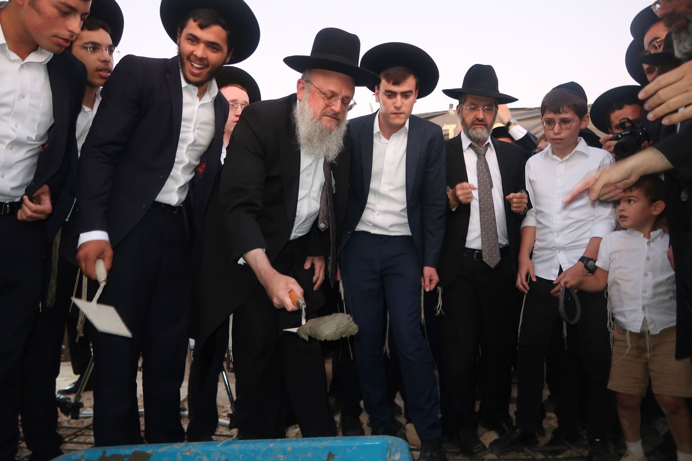 מעמד הנחת אבן הפינה לישיבת 'בית אשר' במודיעין עילית