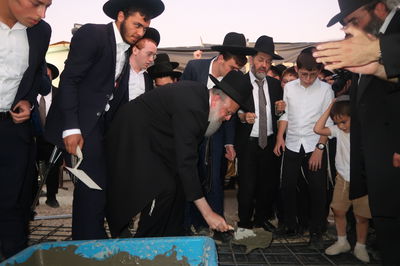 מעמד הנחת אבן הפינה לישיבת 'בית אשר' במודיעין עילית