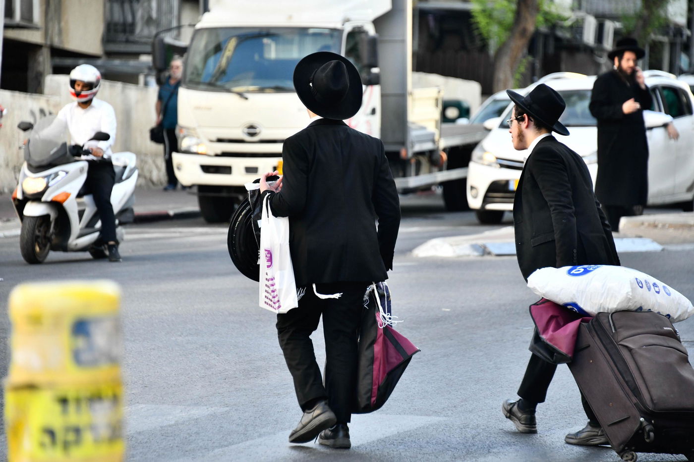 חוזרים לישיבות בבני ברק