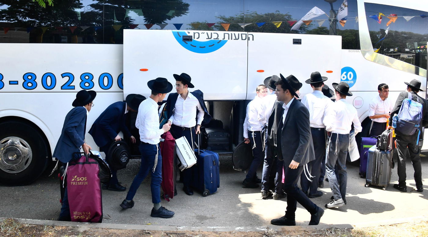 חוזרים לישיבות בבני ברק