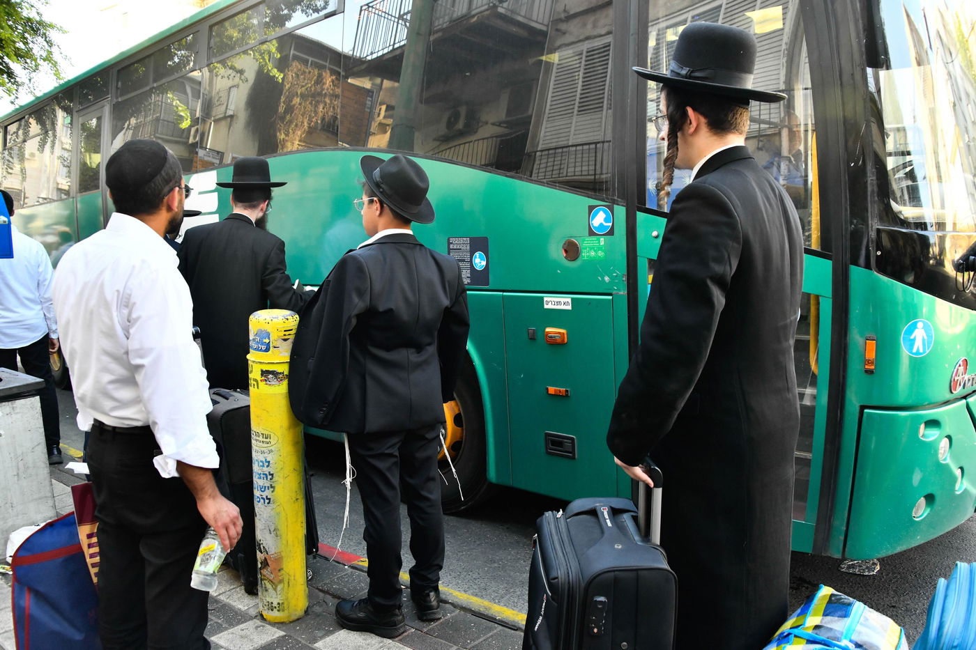 חוזרים לישיבות בבני ברק