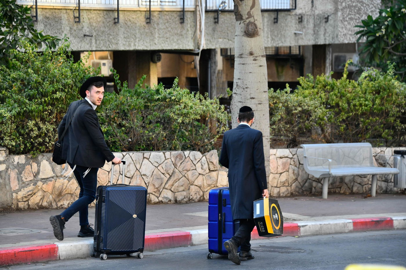 חוזרים לישיבות בבני ברק