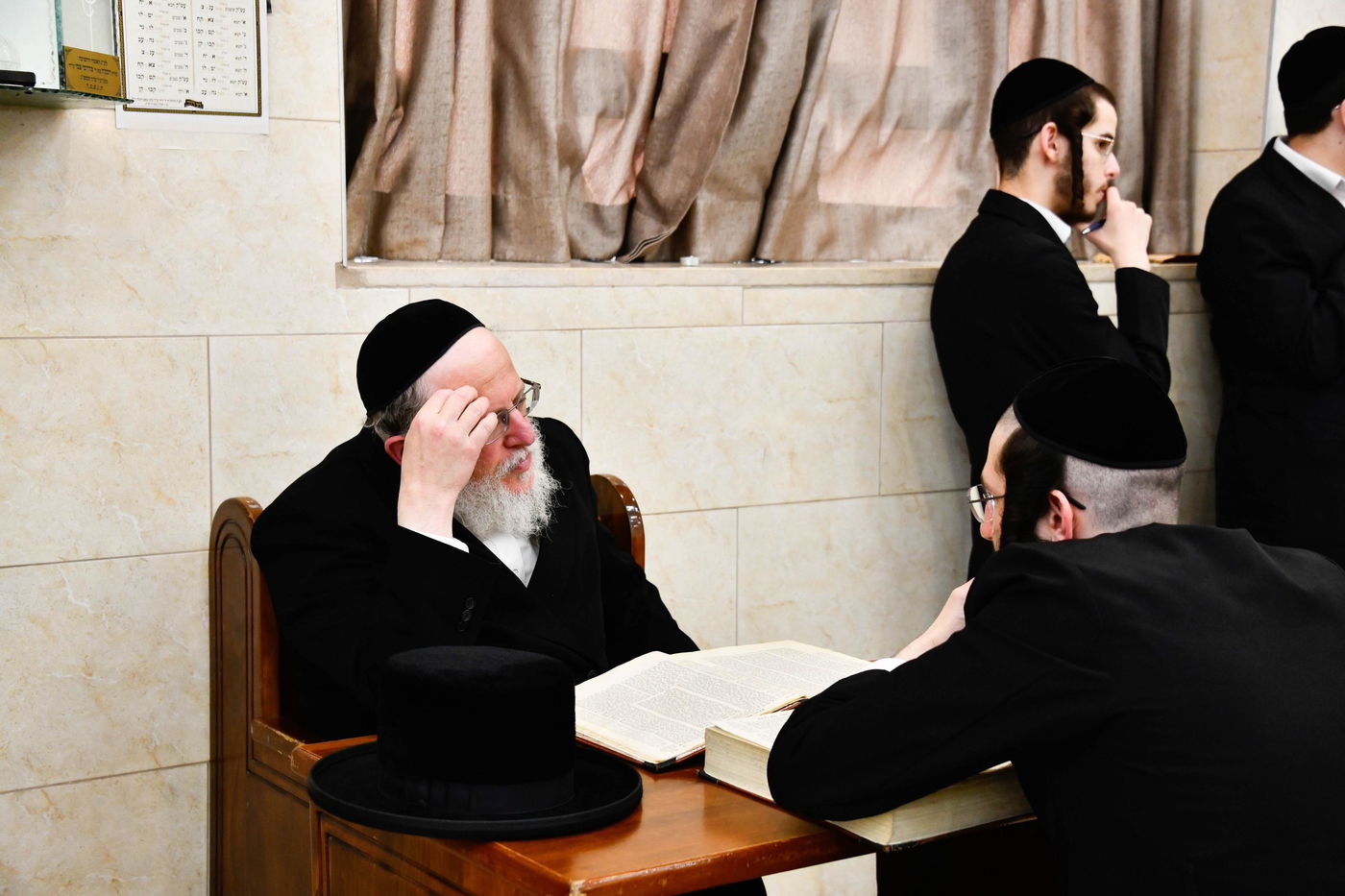 פתיחת הזמן בישיבת באבוב