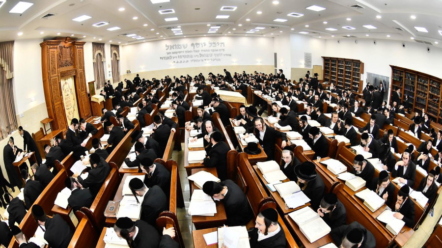 פתיחת הזמן בישיבת באבוב