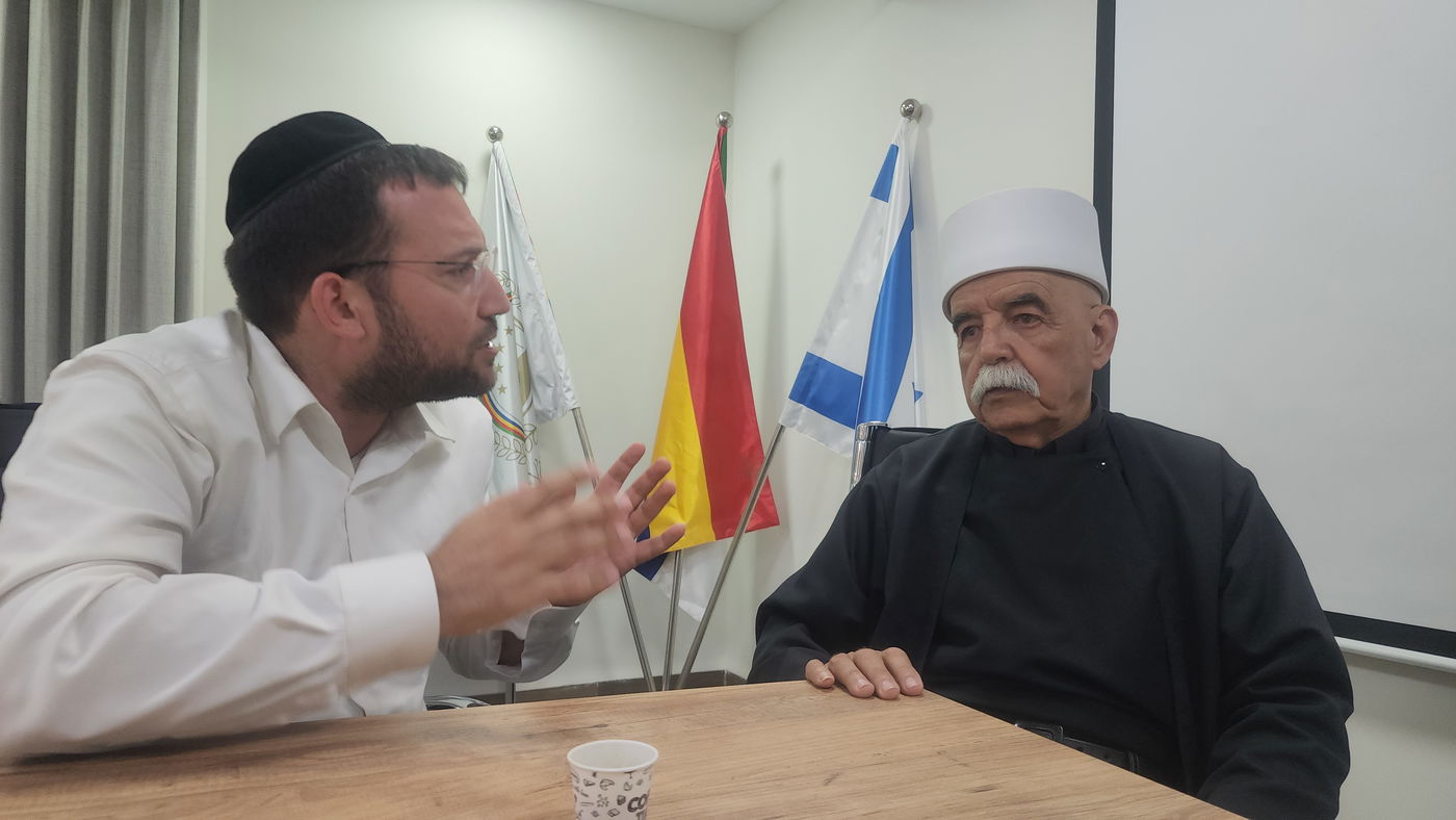 שייח' ריאד חמזה וישראל שפירא