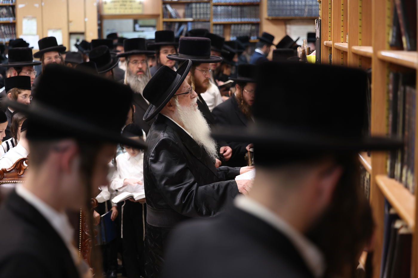 האדמו"ר מצאנז בקבלת קהל בעיה"ק צפת