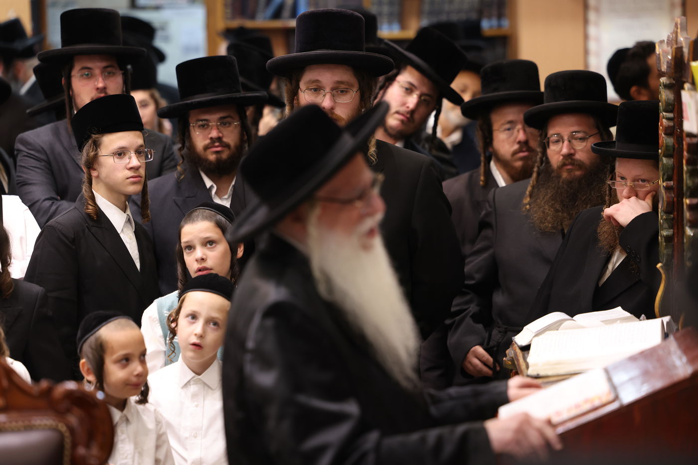 האדמו"ר מצאנז בקבלת קהל בעיה"ק צפת