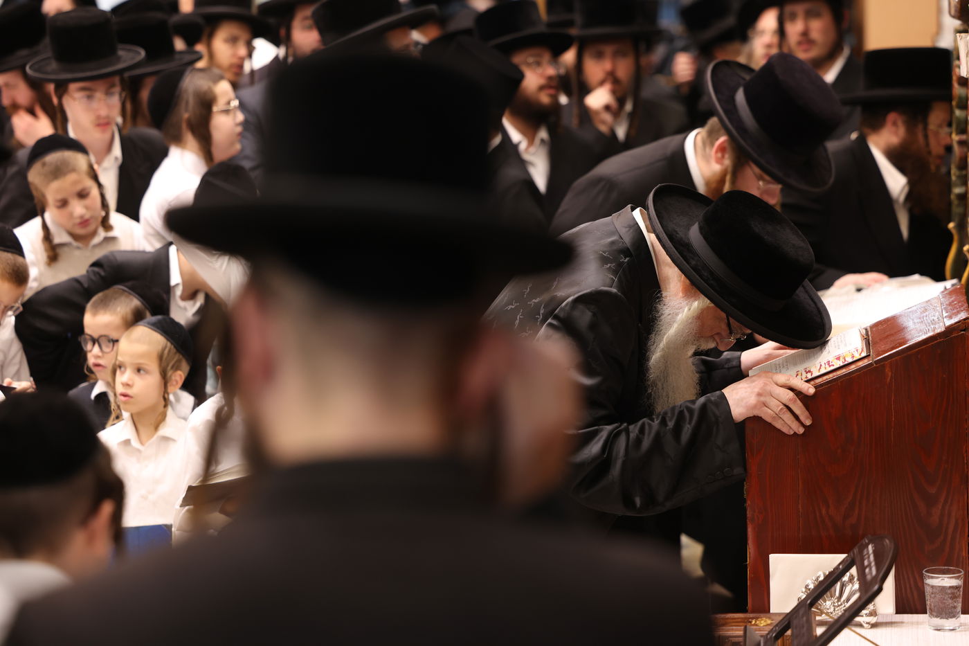 האדמו"ר מצאנז בקבלת קהל בעיה"ק צפת