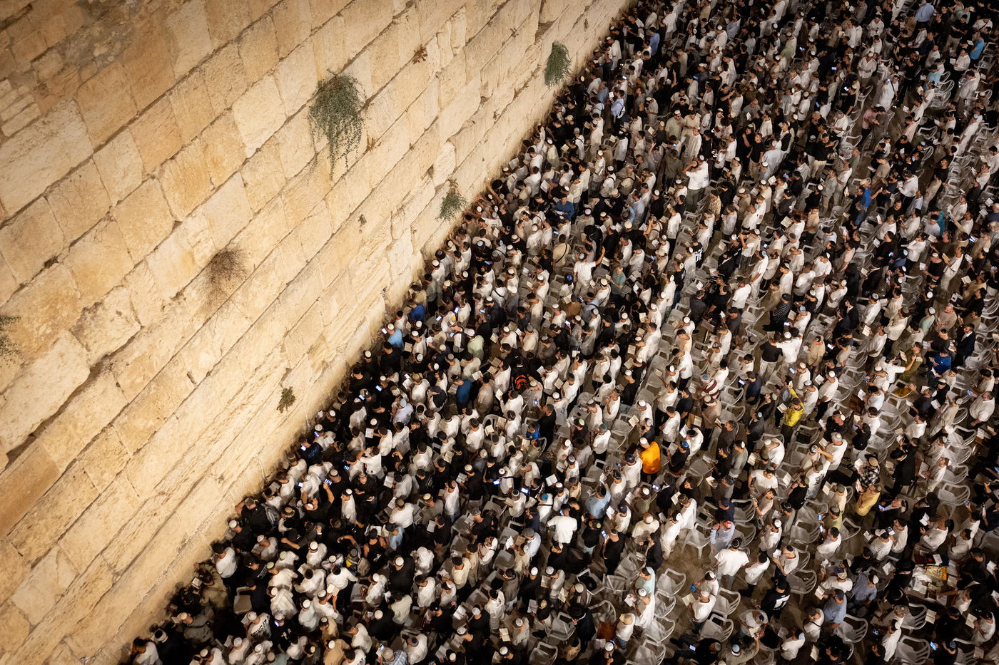 הסליחות הראשונות בכותל המערבי