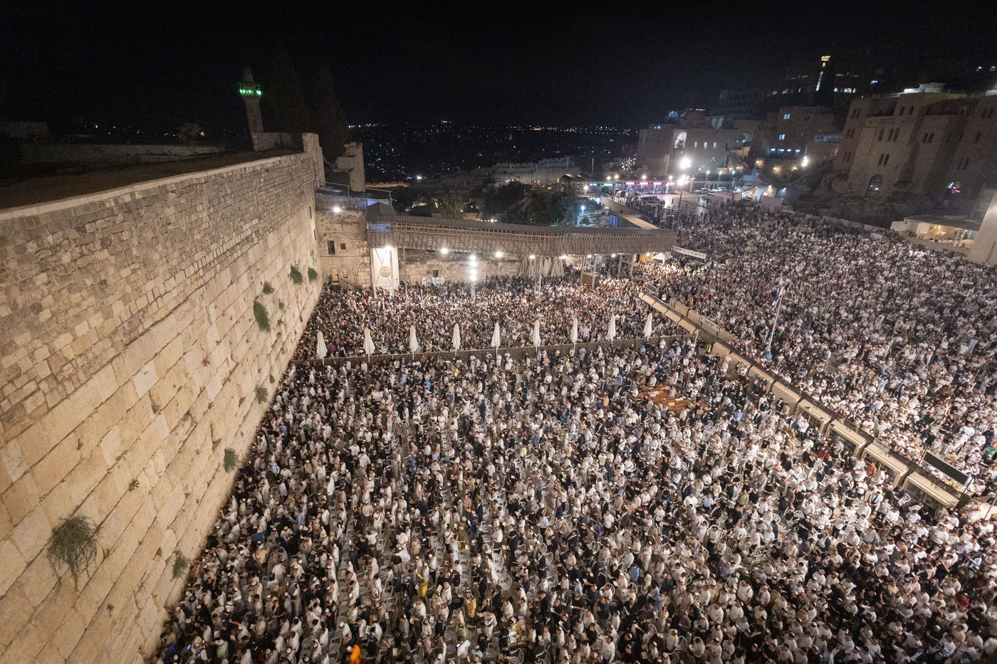 הסליחות הראשונות בכותל המערבי