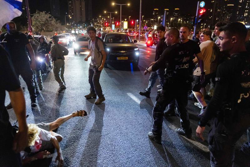 מחאת משפחות החטופים הערב 