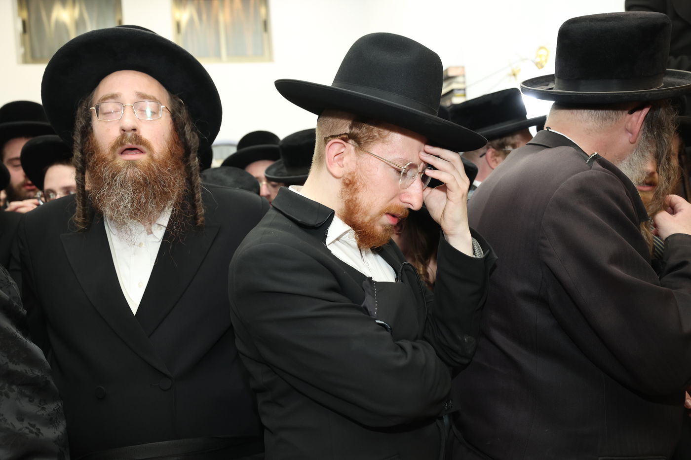 מסע הלויית האדמו"ר מקרעטשניף סיגעט זצ"ל