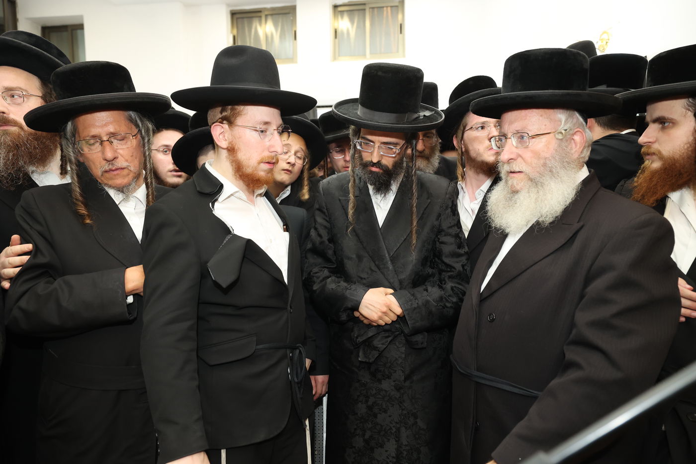 מסע הלויית האדמו"ר מקרעטשניף סיגעט זצ"ל