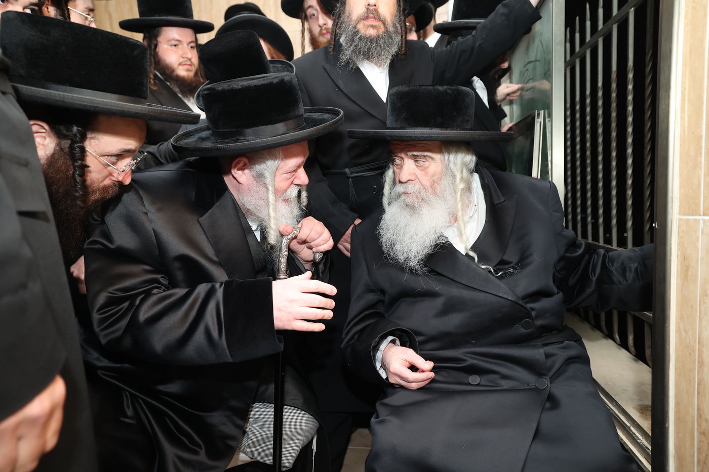 מסע הלויית האדמו"ר מקרעטשניף סיגעט זצ"ל