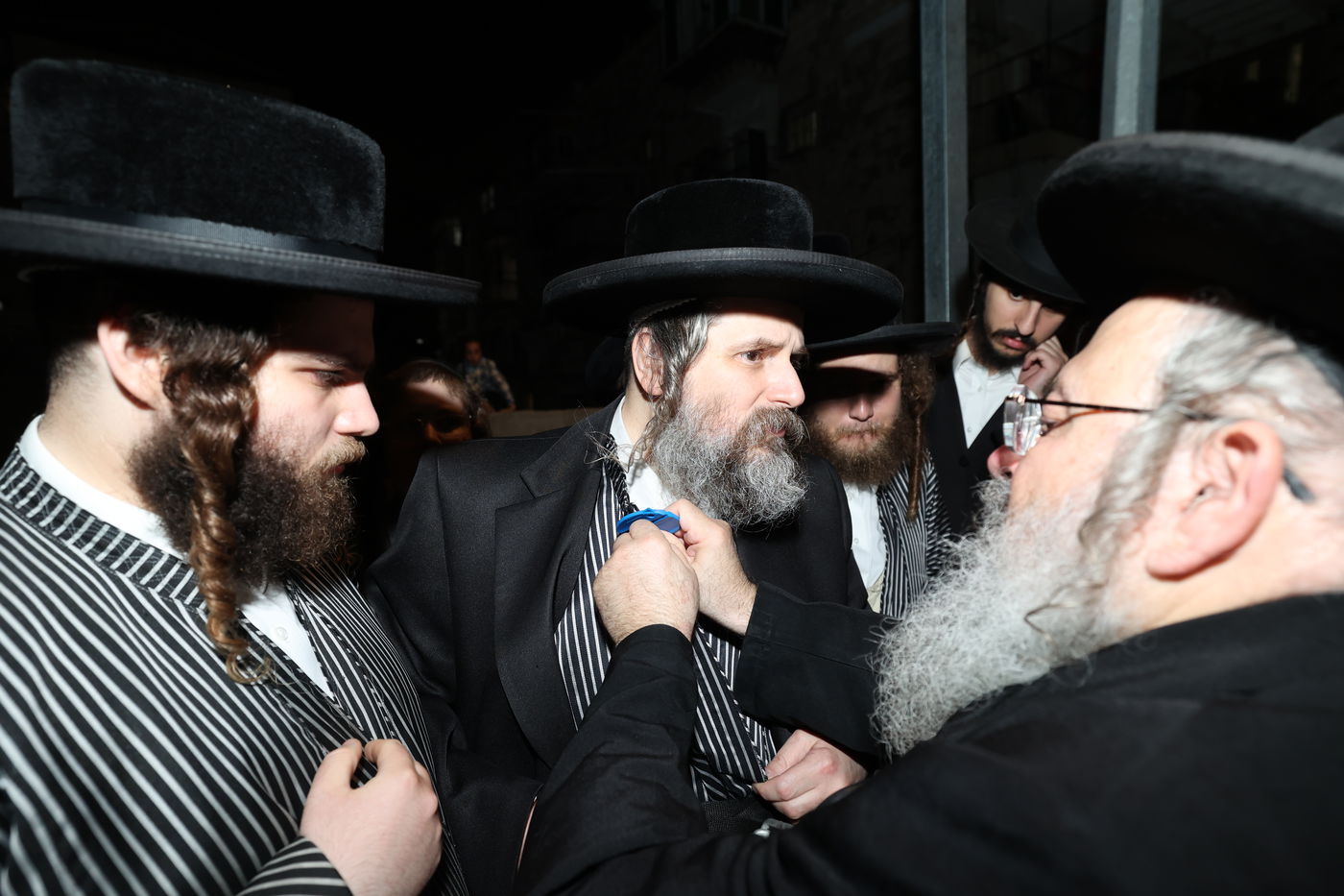 מסע הלויית האדמו"ר מקרעטשניף סיגעט זצ"ל