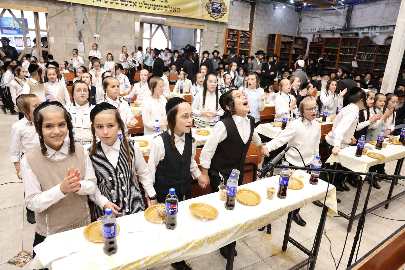 חלוקת פרסים בת"ת 'תורה ויראה' 