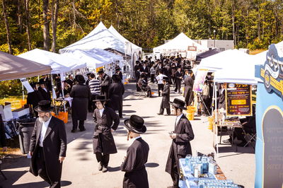 חסידים ואנשי מעשה בדרכם אל הציון הקדוש בטאהש