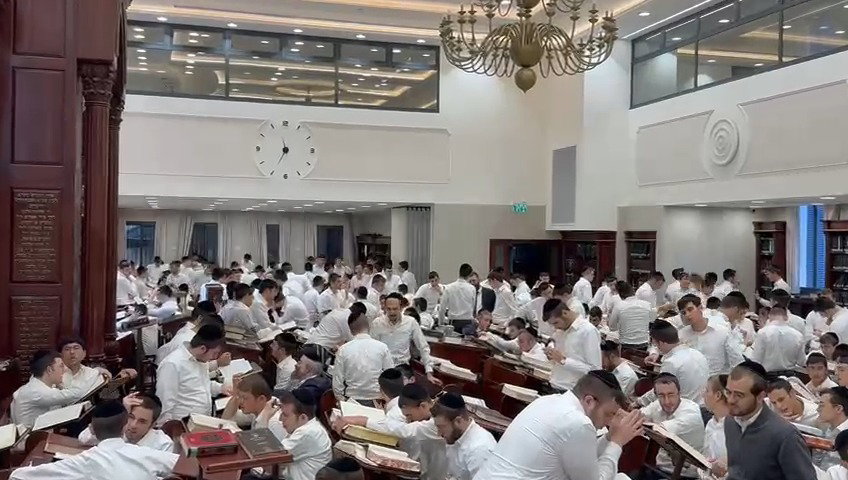 פתיחת הזמן בישיבת 'נחלת הלויים' 