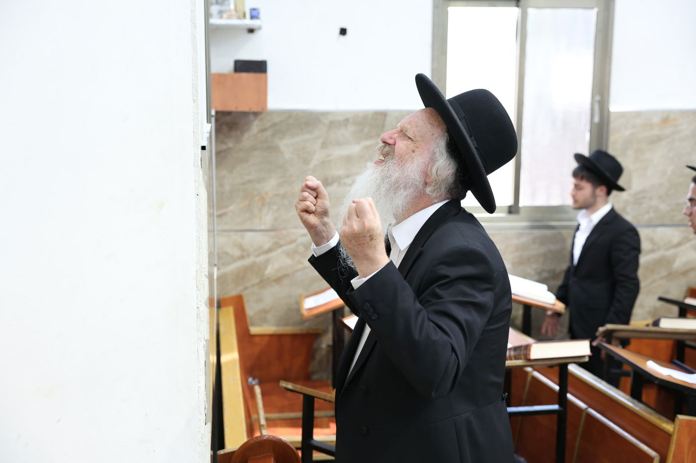 הגאון רבי משה שטרנבוך בפתיחת הזמן