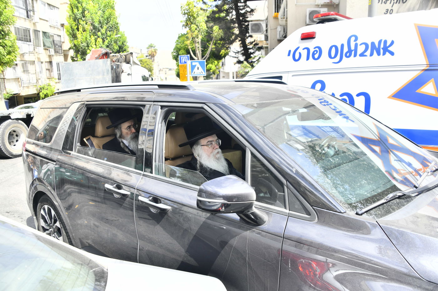 מסע הלוויית המקובל הגה"צ רבי דוד חיים שטרן זצ"ל