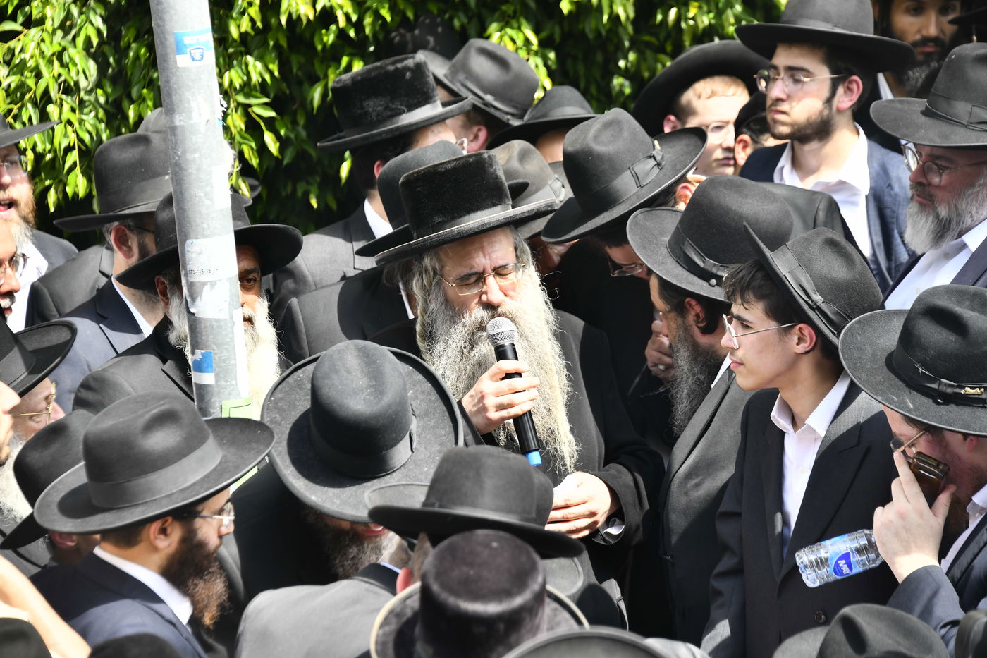 מסע הלוויית המקובל הגה"צ רבי דוד חיים שטרן זצ"ל