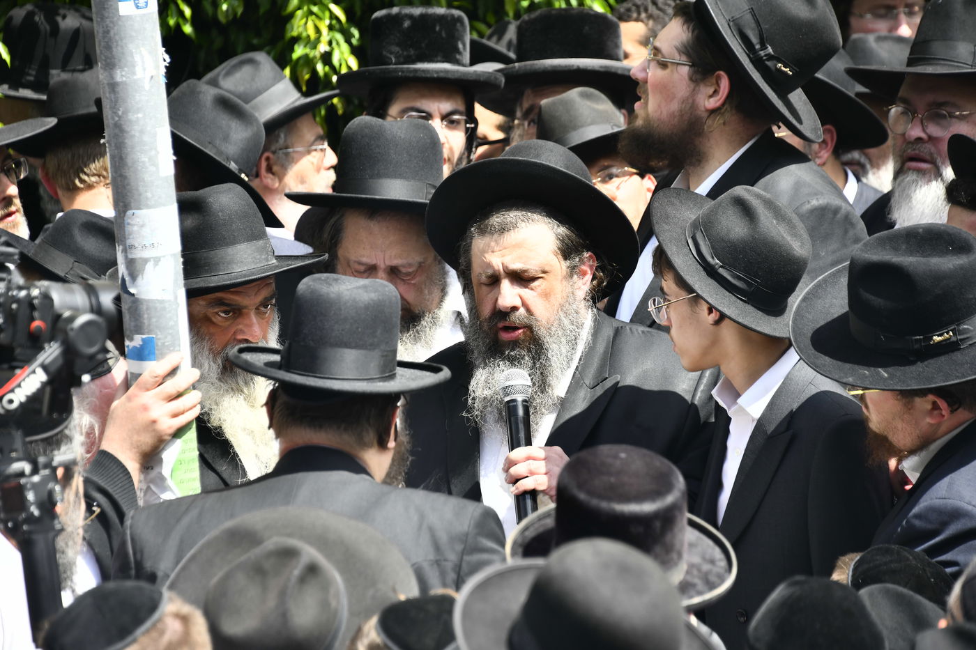 מסע הלוויית המקובל הגה"צ רבי דוד חיים שטרן זצ"ל