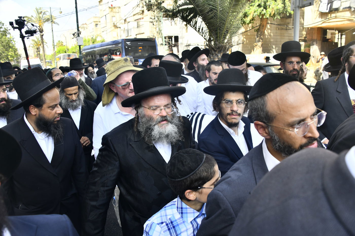 מסע הלוויית המקובל הגה"צ רבי דוד חיים שטרן זצ"ל