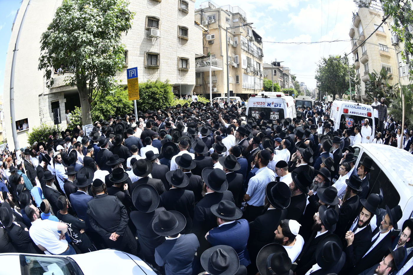 מסע הלוויית המקובל הגה"צ רבי דוד חיים שטרן זצ"ל