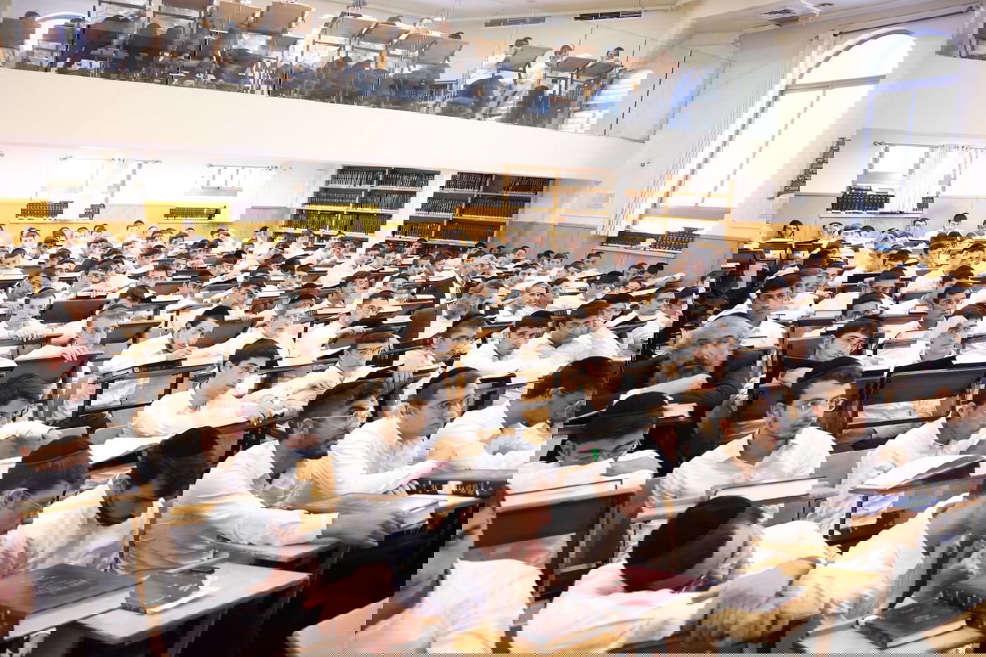 פתיחת הזמן בישיבת ברית יעקב