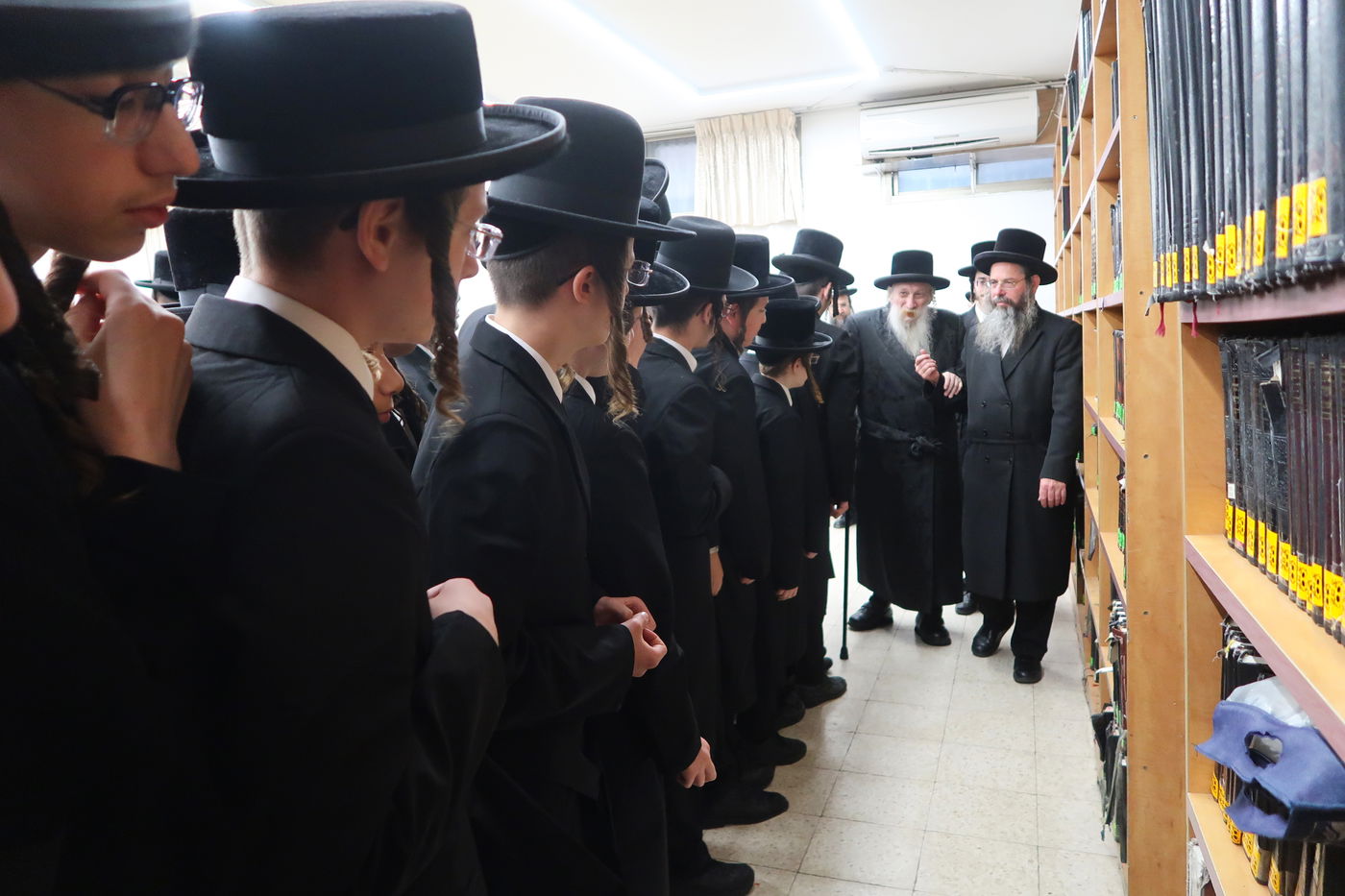 פתיחת הזמן בישיבת ובכולל טשארנאביל באשדוד