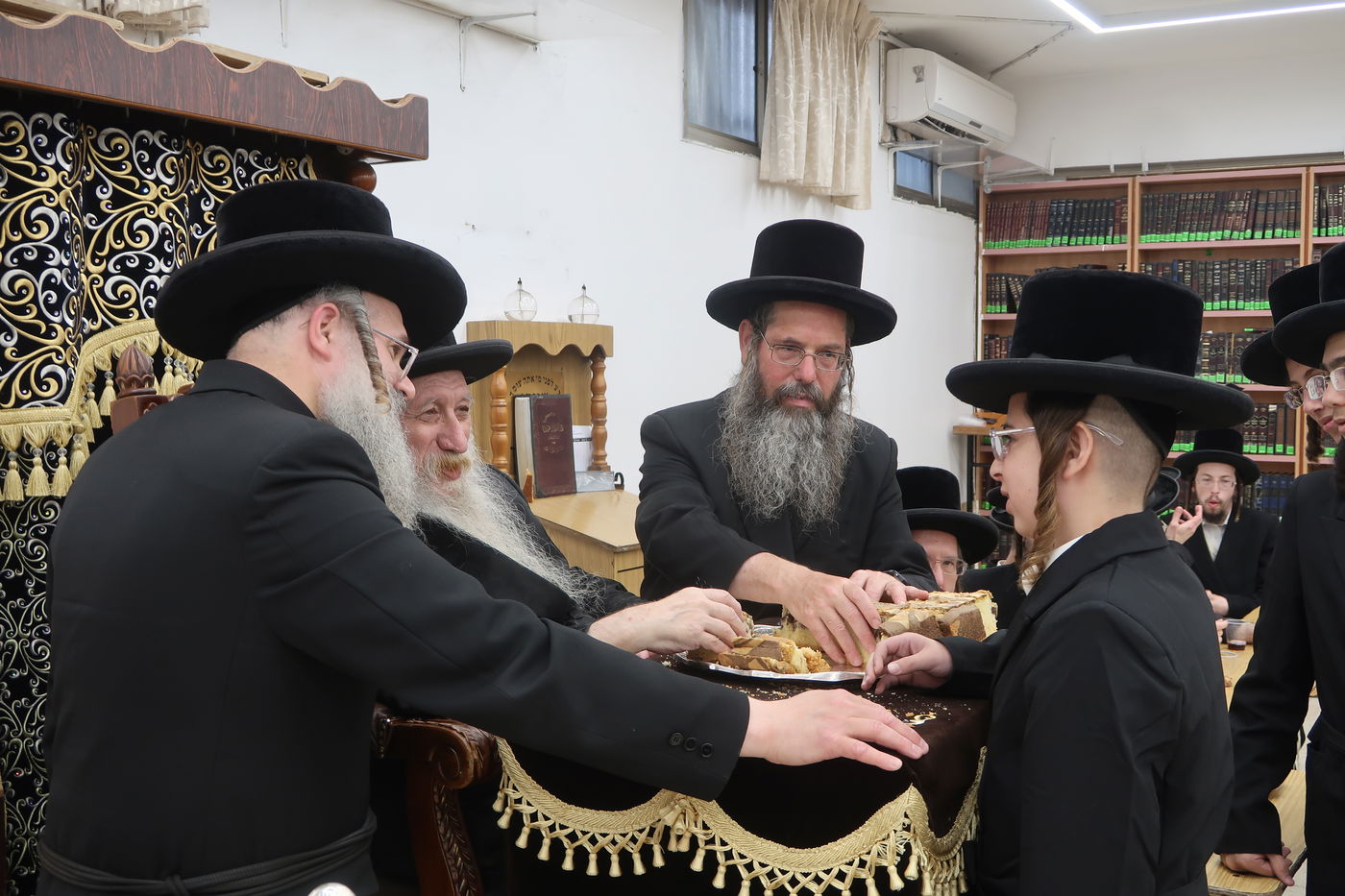 פתיחת הזמן בישיבת ובכולל טשארנאביל באשדוד