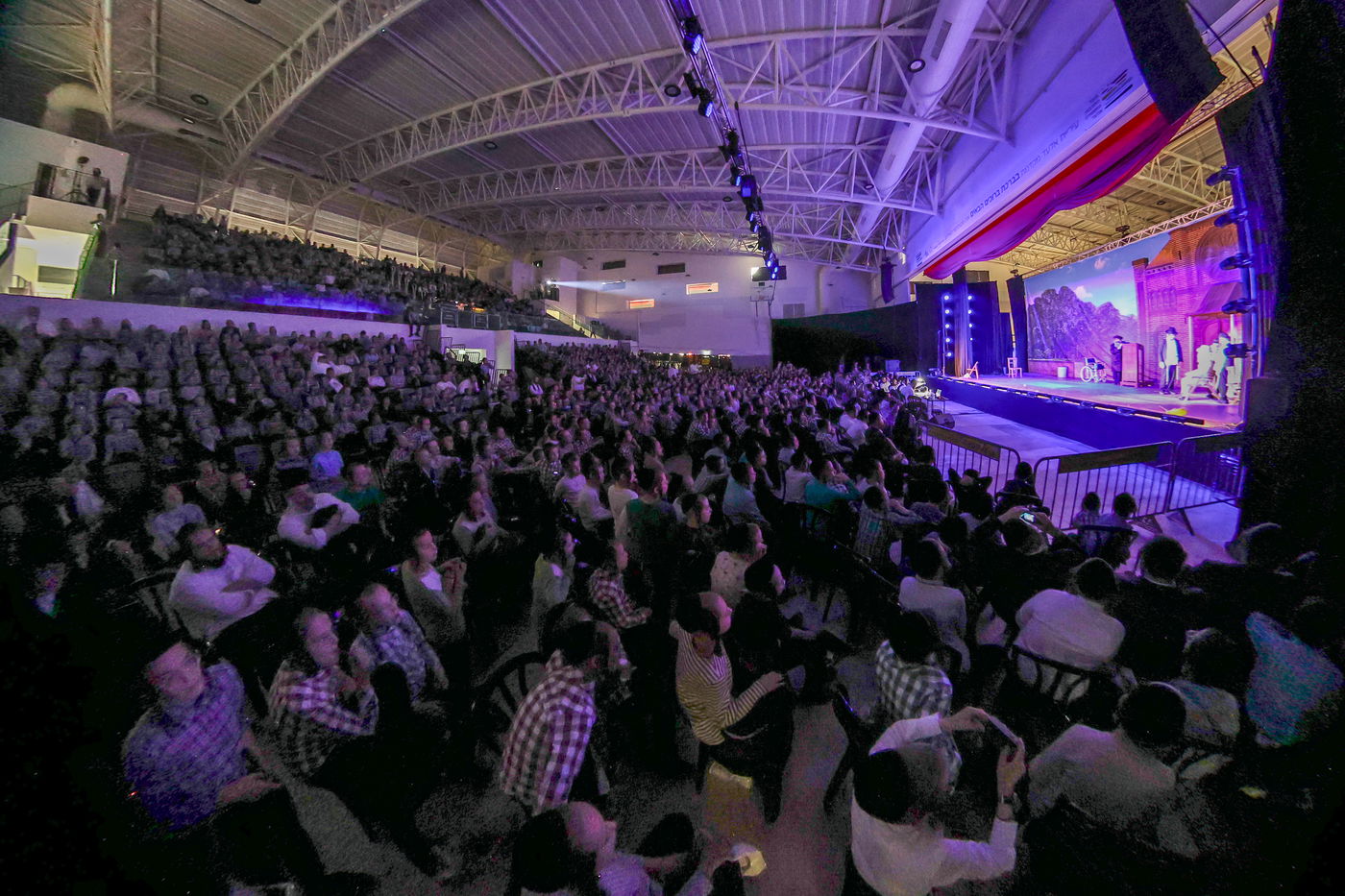 הצגת הענק באידיש - 'דער אידישע שפיל: זיידי