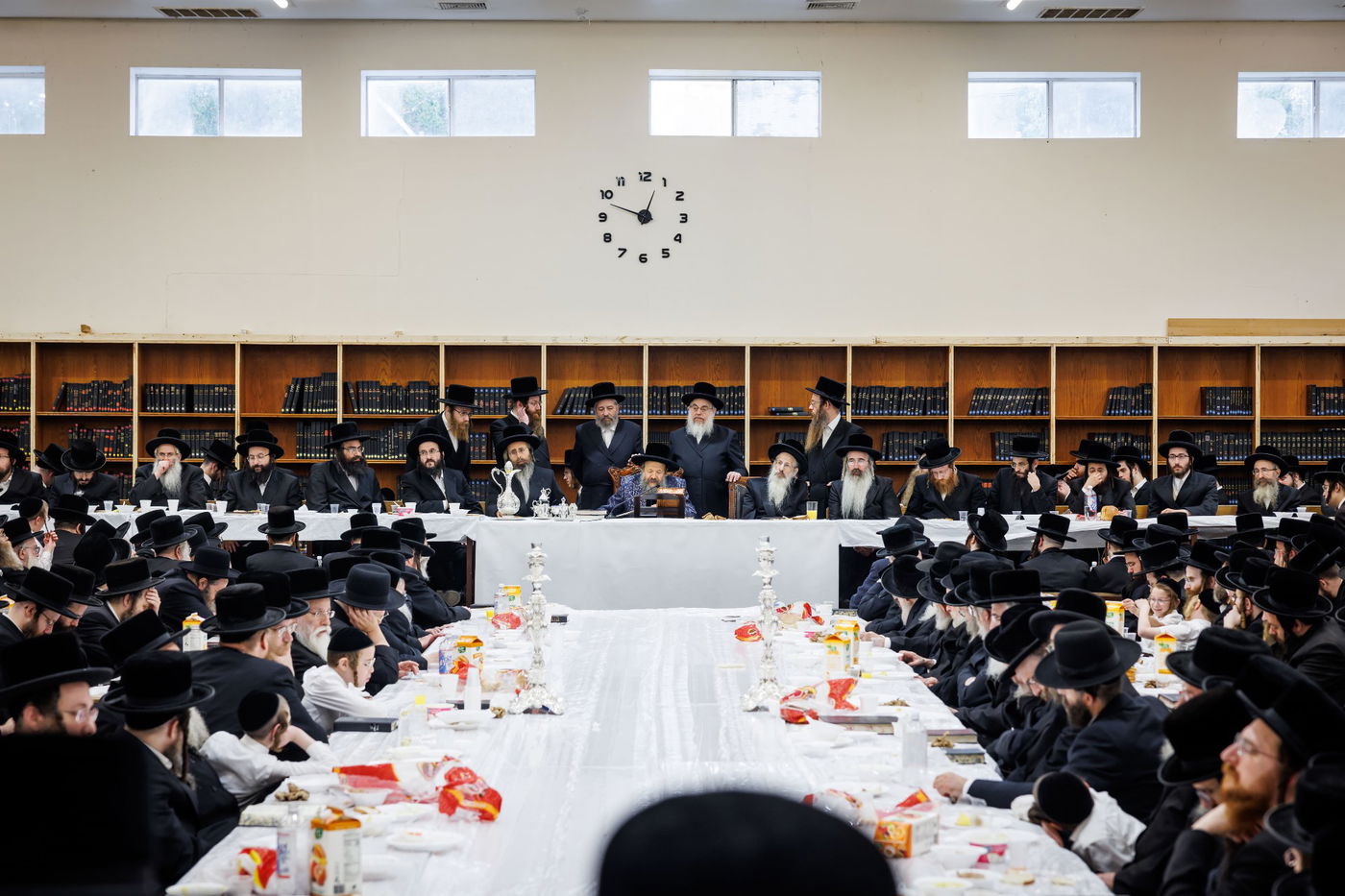 ר"ח אלול בצל האדמו"ר מבאבוב 45